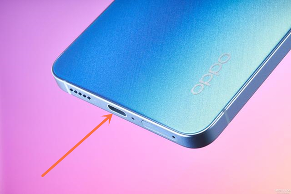 opporeno7se耳机孔怎么插入耳机_opporeno7se耳机孔插入耳机方法介绍